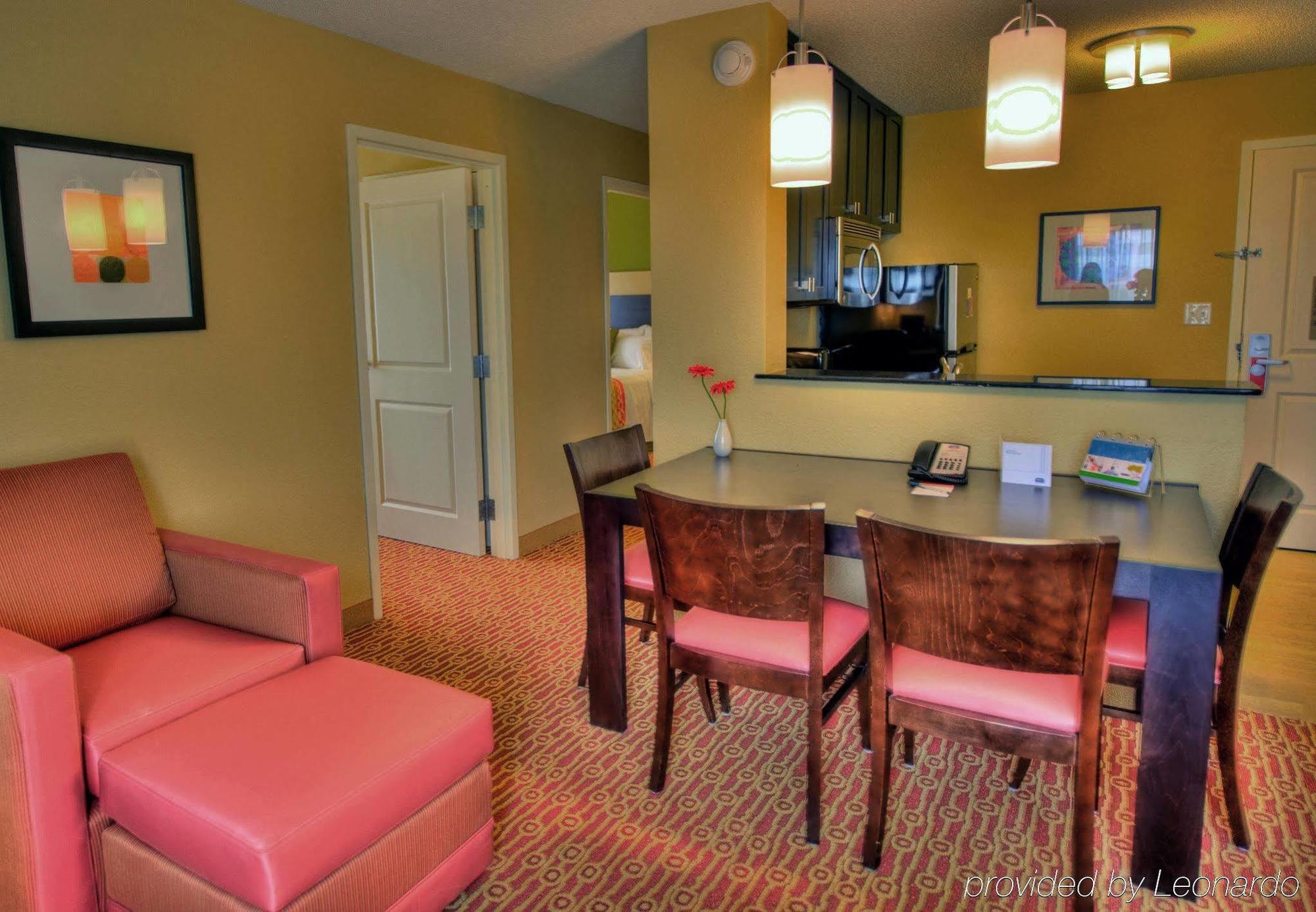Towneplace Suites By Marriott Scranton Wilkes-Barre Moosic Стая снимка